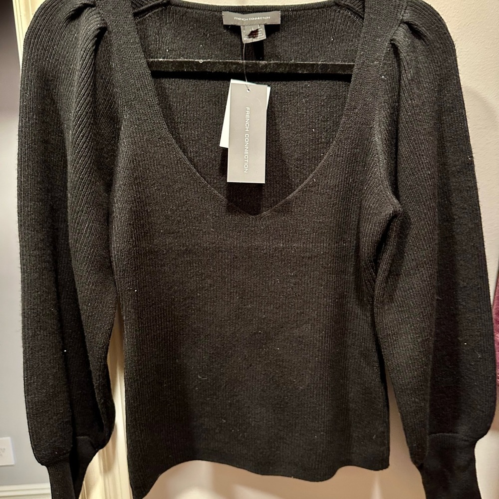 NWT French Connection Women's Ribbed Scoop Neck Pullover Top Size M